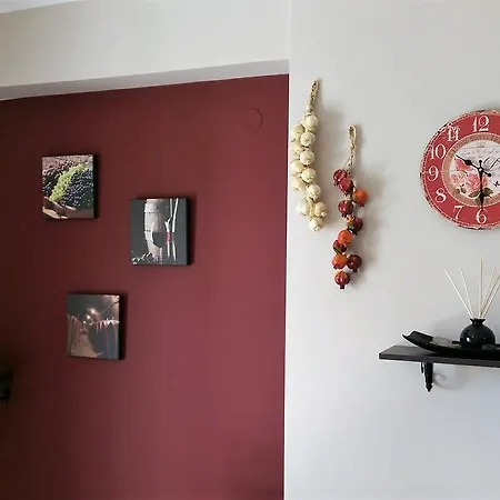 Maria's Rose Garden Apartment